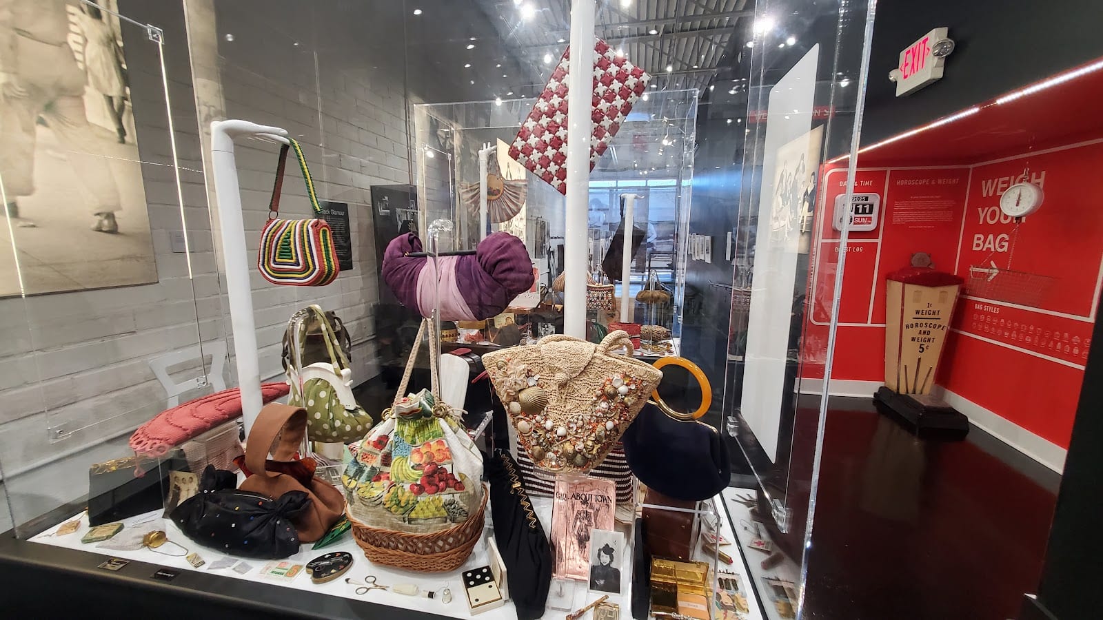ESSE Purse Museum & Store, photo 3