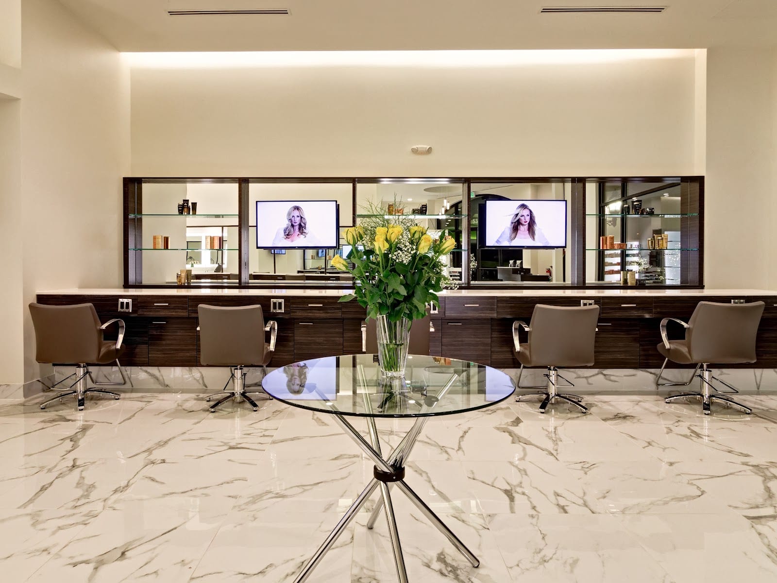 LUXBAR - Frisco Blow Dry Bar, photo 2