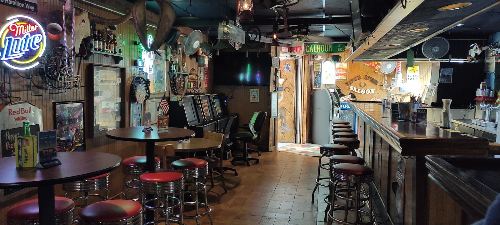 Lone Star Saloon