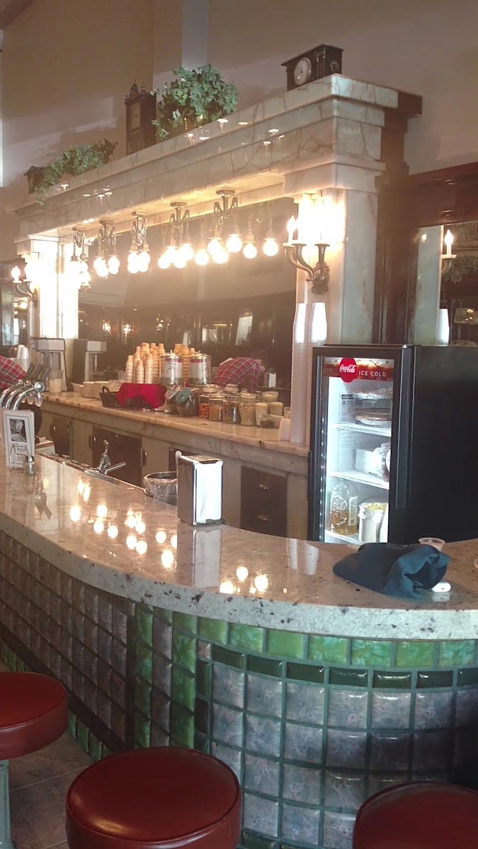 The Bluebird Restaurant, photo 2