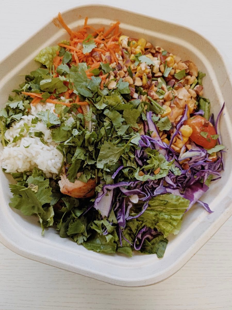 sweetgreen - Healthy Salads, Wraps, and Bowls, photo 3