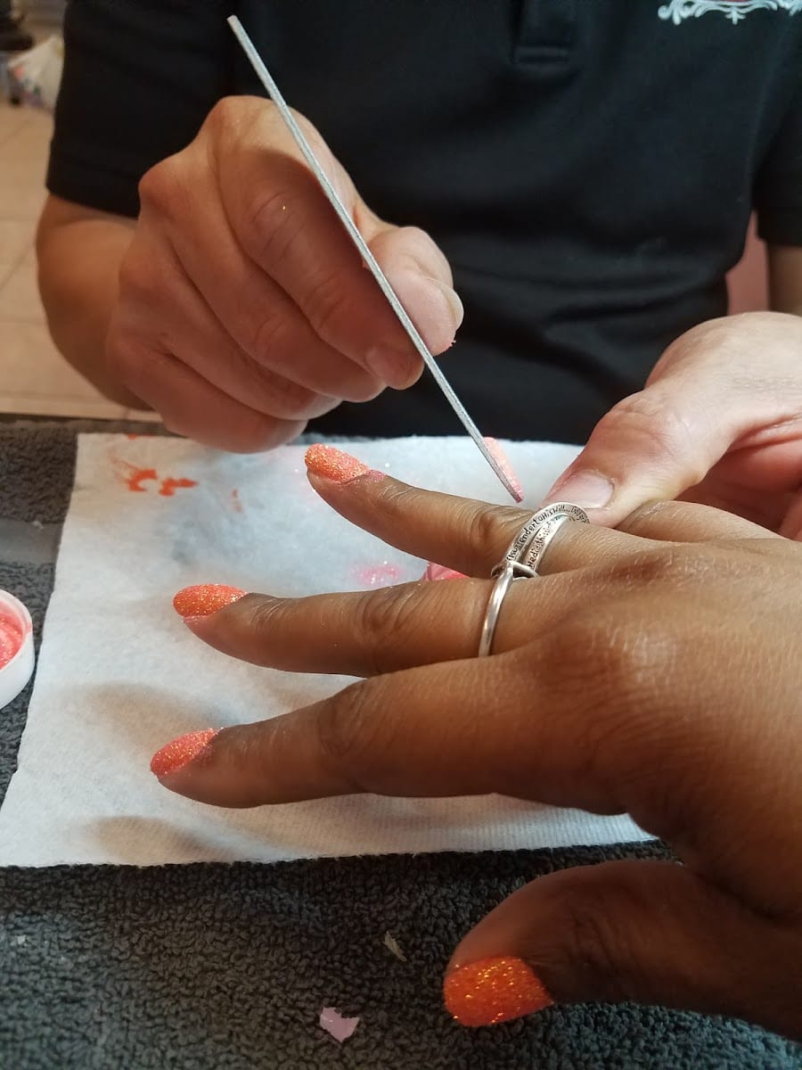 Pink Nails, photo 3