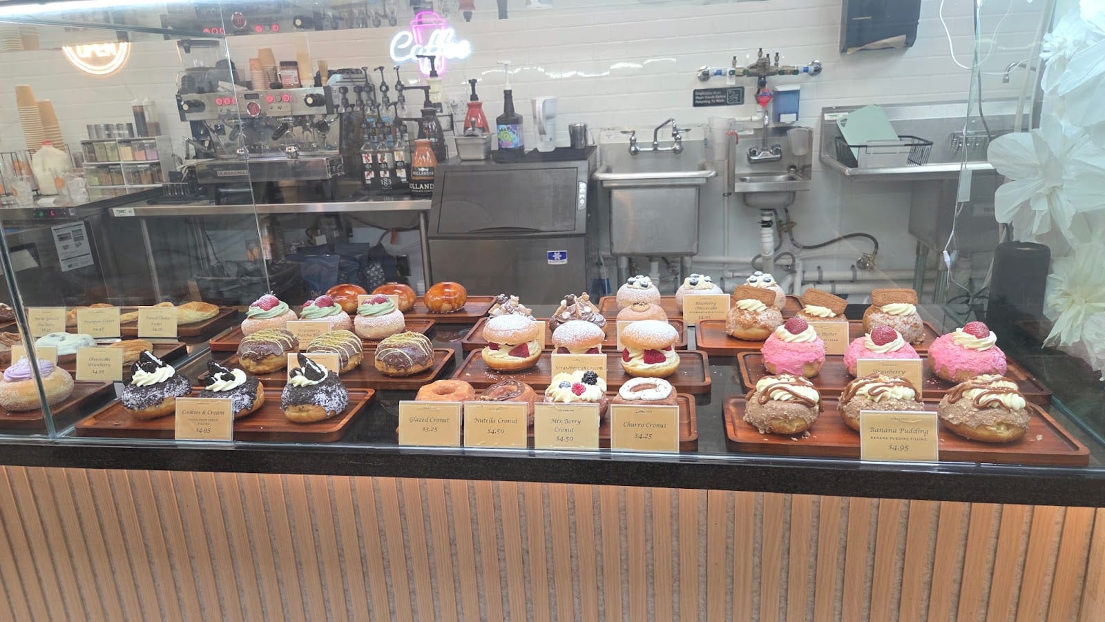 Cream Bunny Bakery Cafe - Denton, photo 2