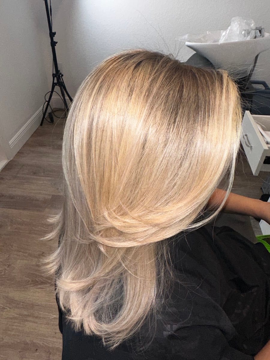 Hair by Mora Dominican Hair Salon
