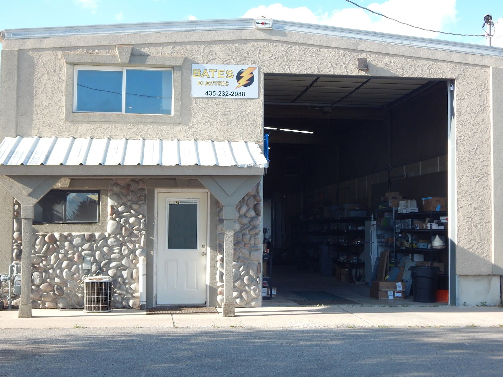 Bates Electric, photo 2