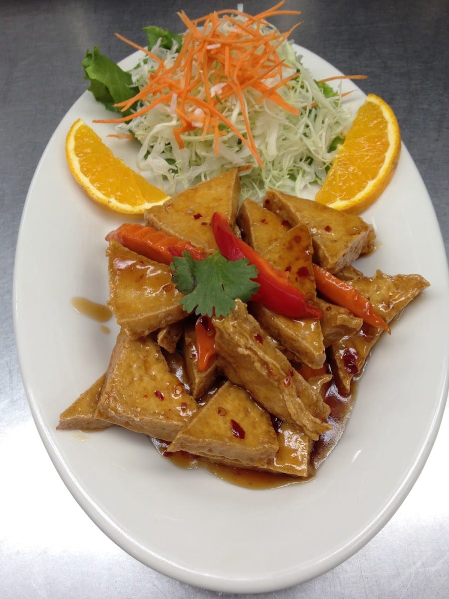 China Basil Thai and Chinese Kitchen