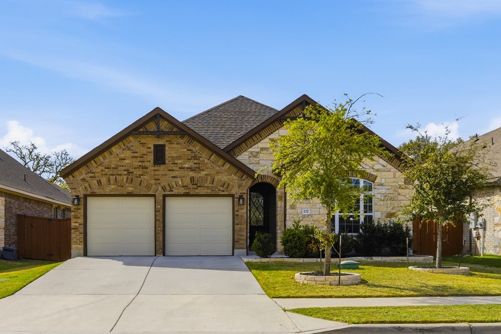 Round Rock Real Estate Agent, Lauren Schauer - Magnolia Realty, photo 4
