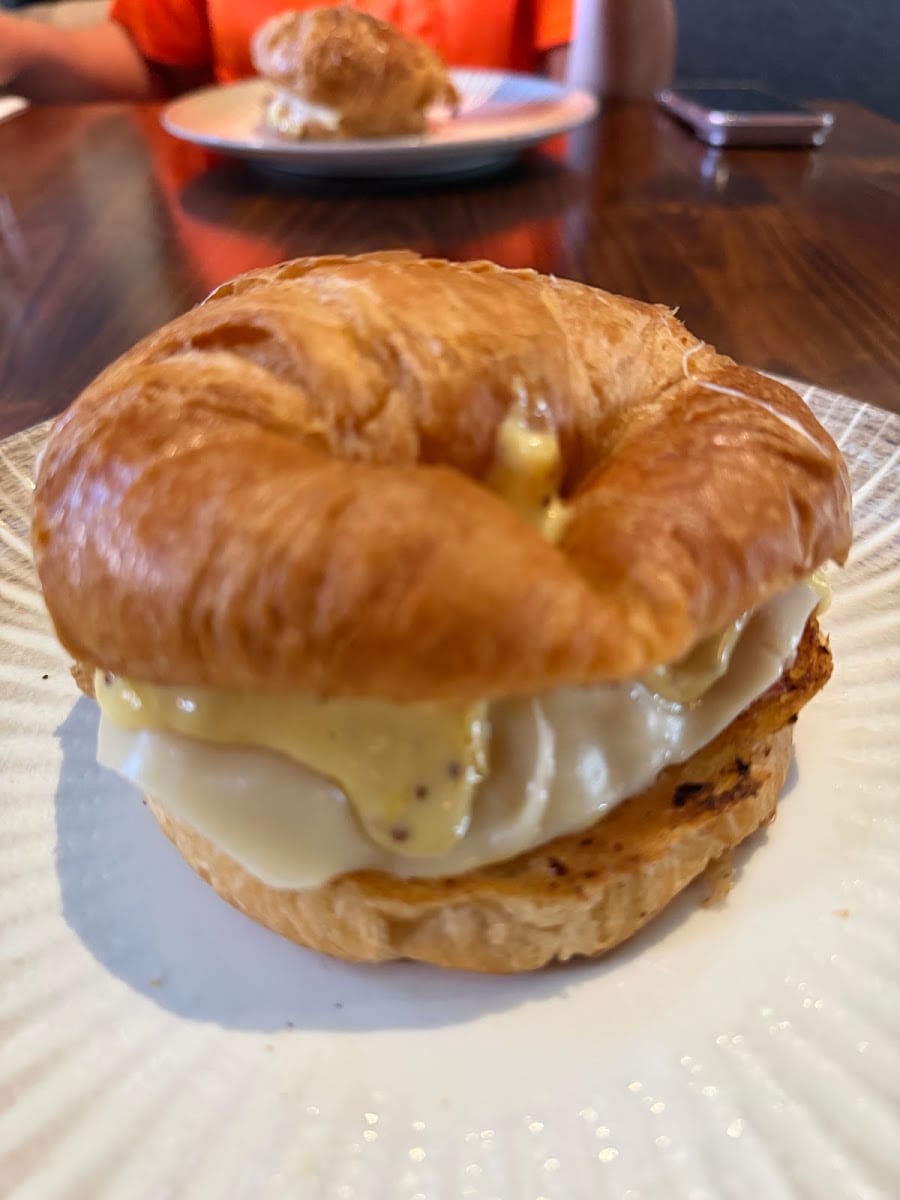 THE DISPENSARY Coffee · Kitchen · Bar, photo 3