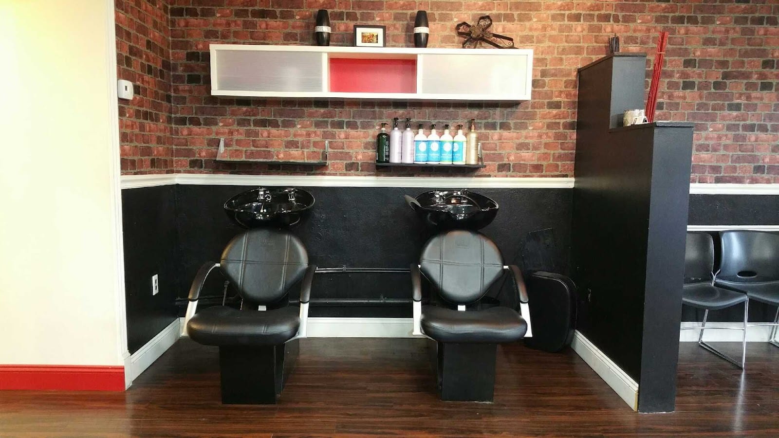 Kut It Out Hair Lounge LLC., photo 2