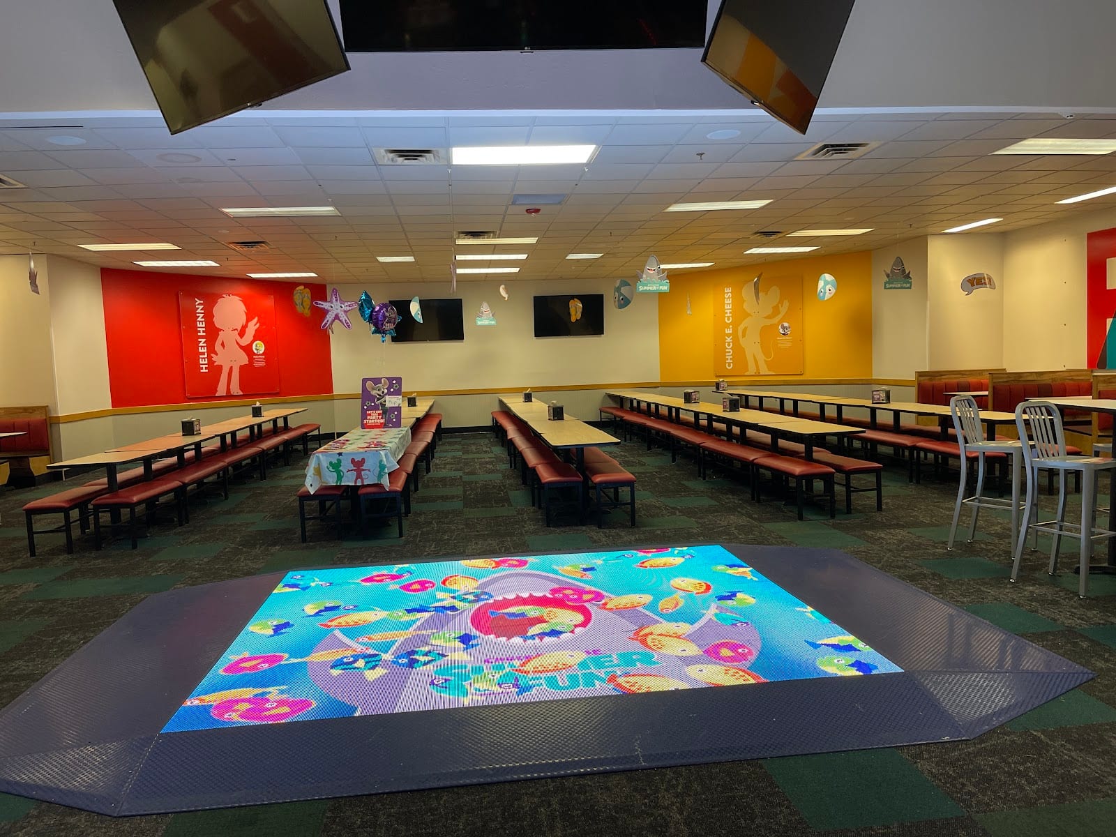 Chuck E. Cheese