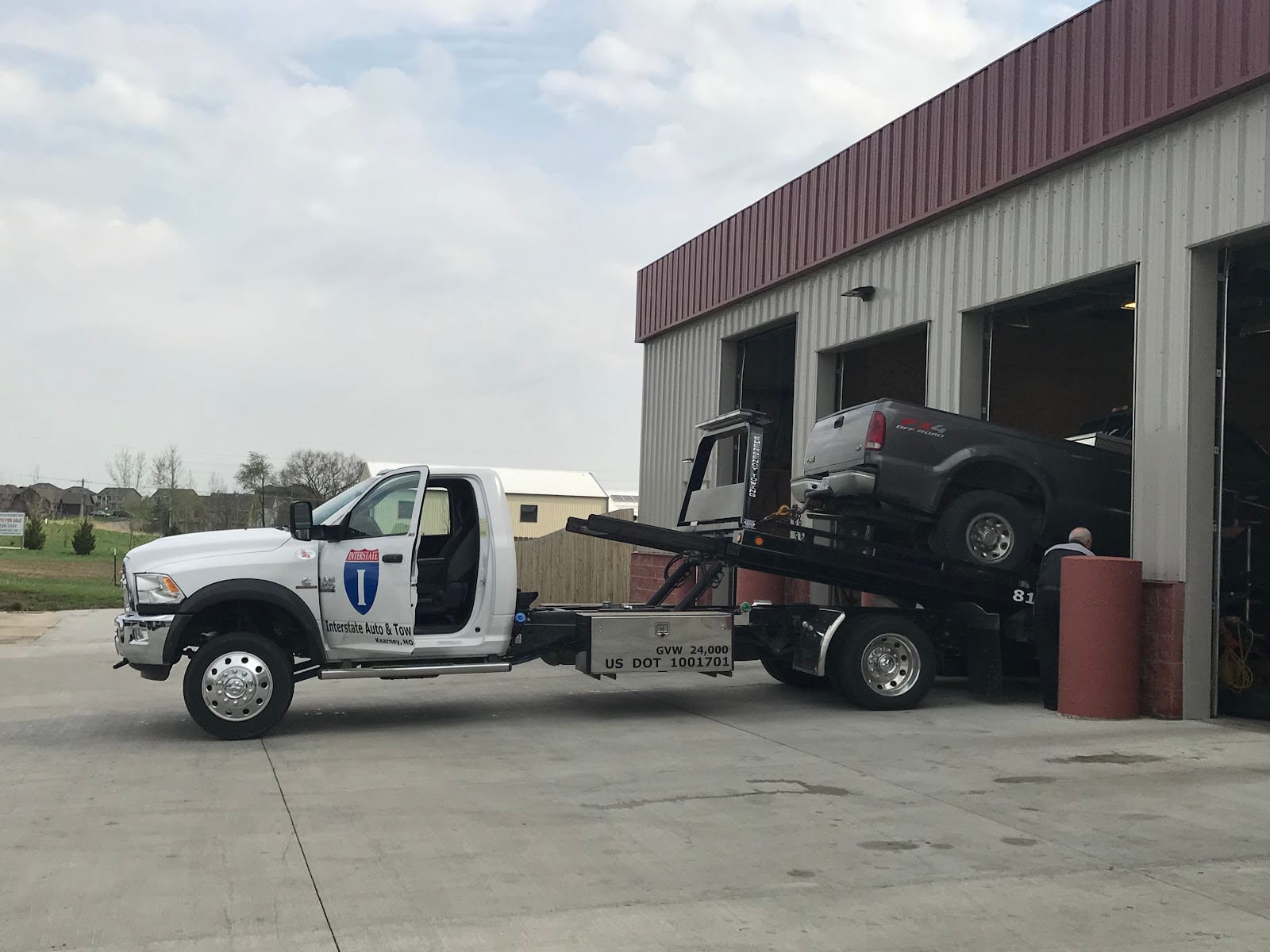 Interstate Auto & Towing, photo 3