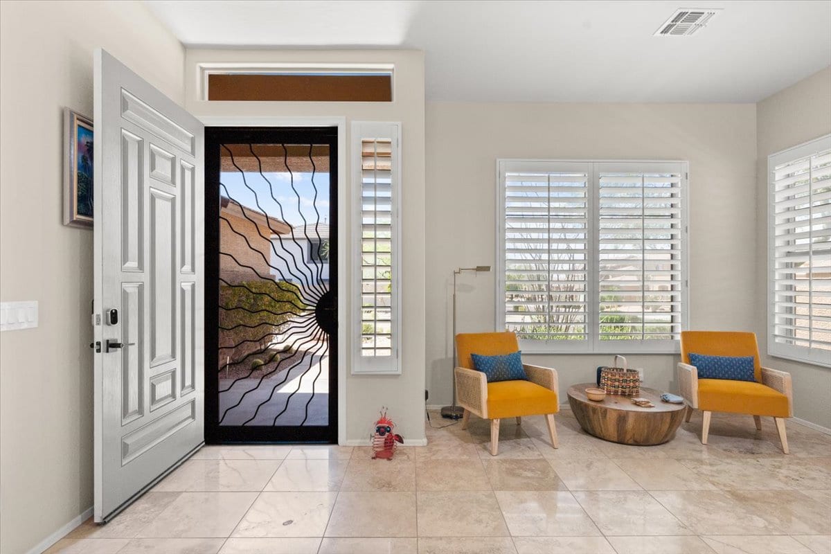 Real Estate : Sarah McNurlin, photo 3