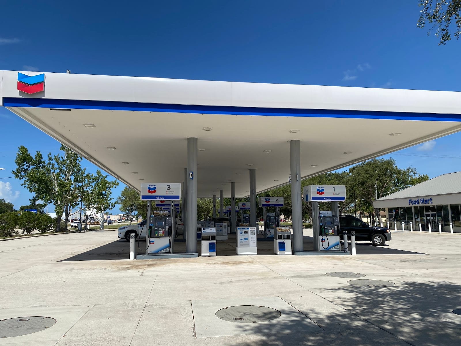 Chevron, photo 3