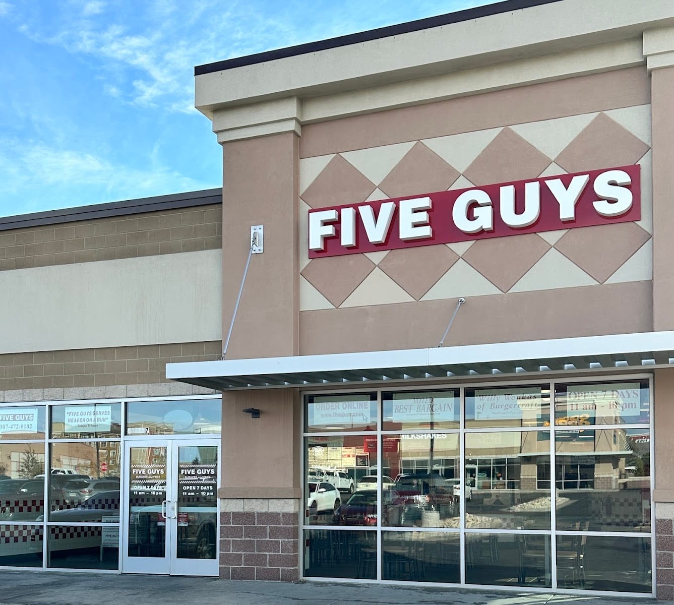 Five Guys, photo 2