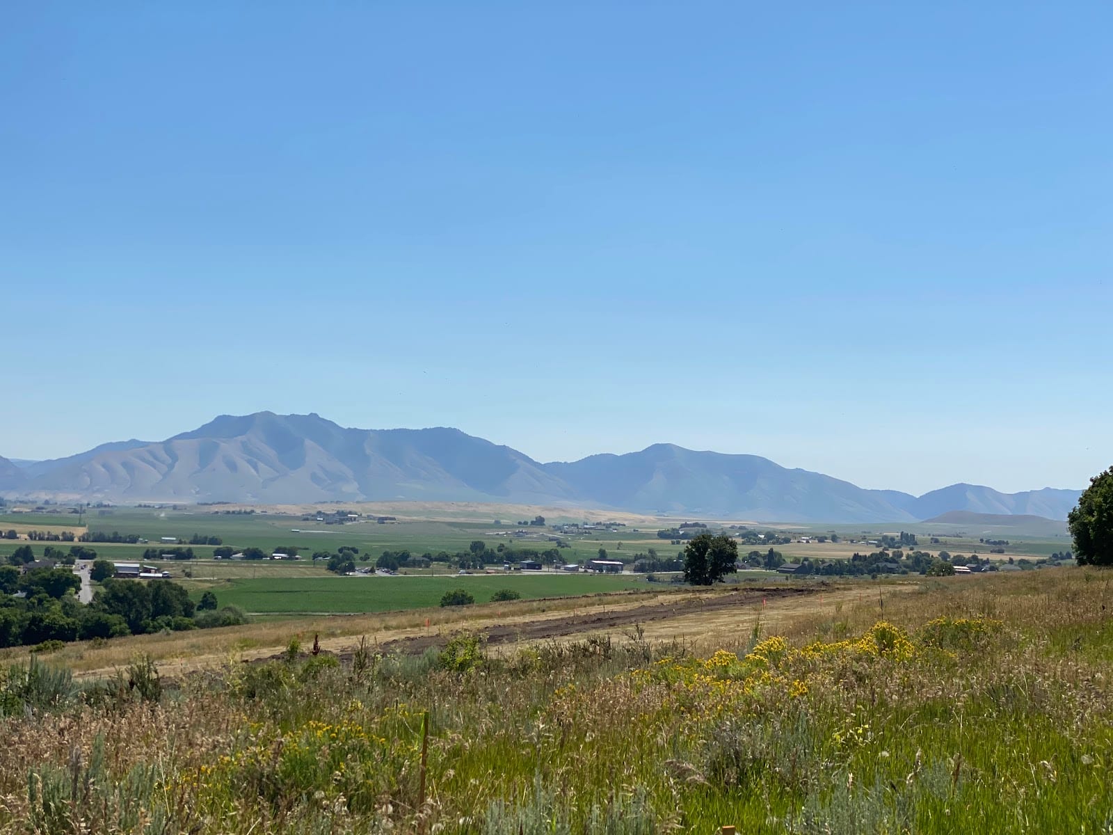 Wellsville trail, photo 2