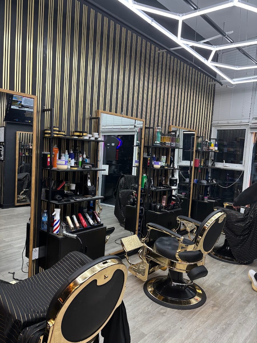 52 Barbershop, photo 4