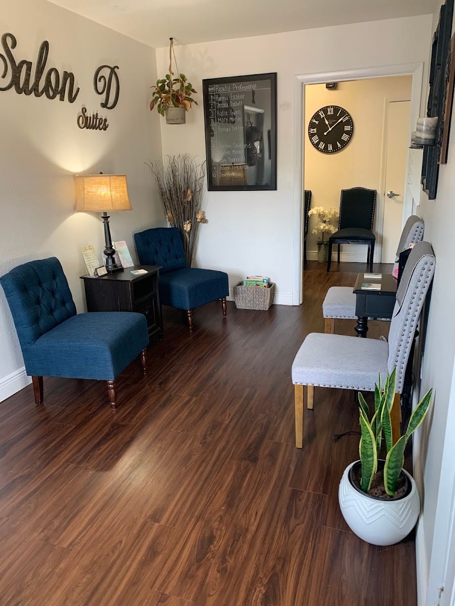 Salon D Suites