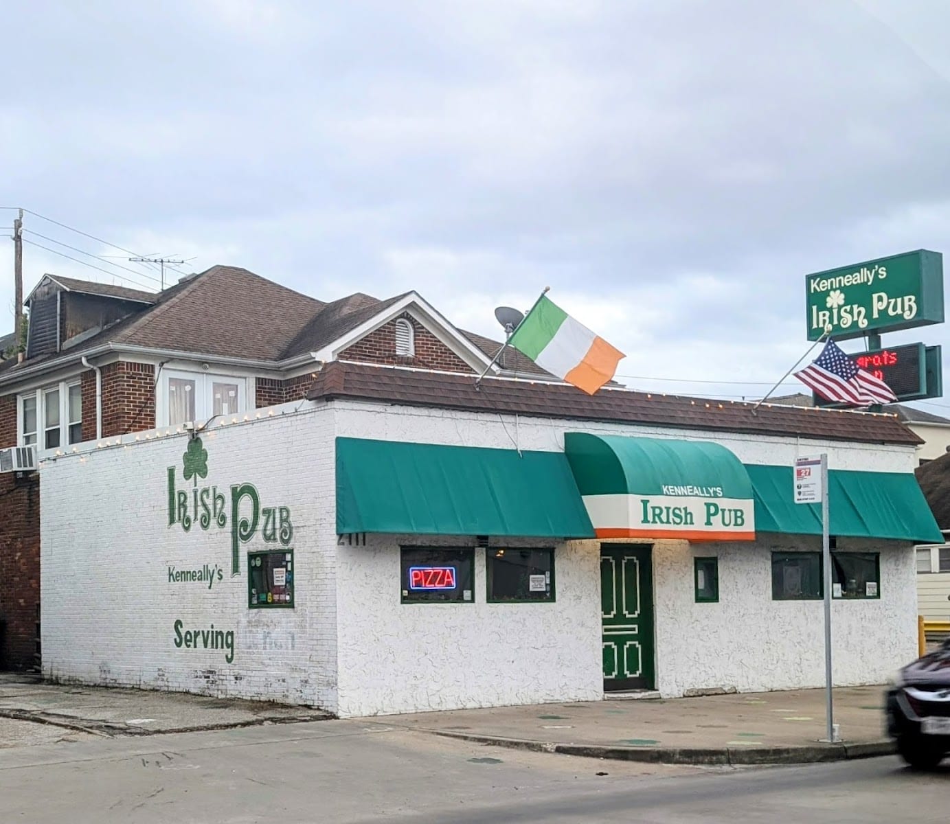 Irish Pub Kenneally's, photo 2