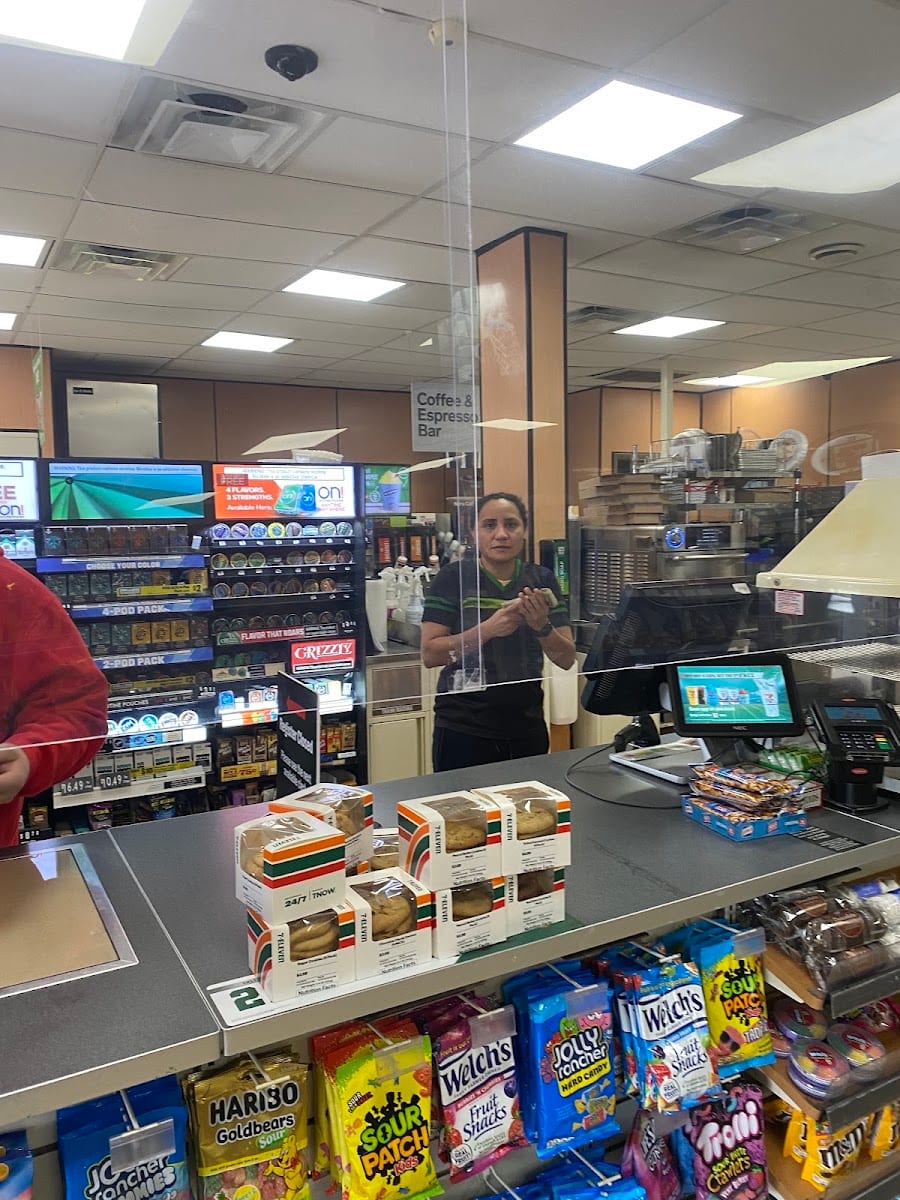 7-Eleven, photo 2