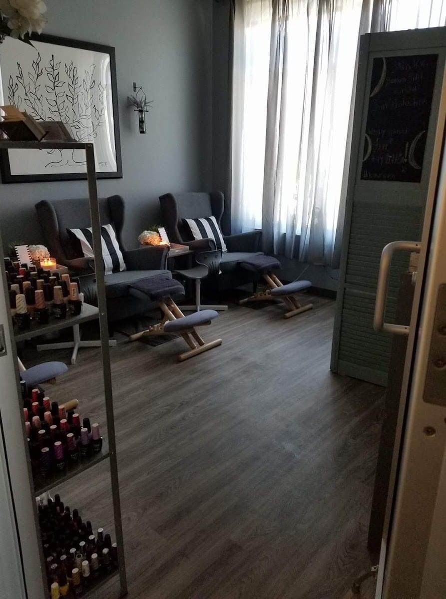 Nail Maven
