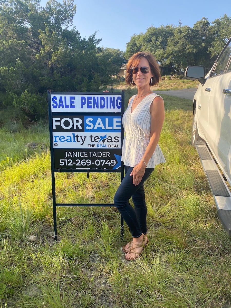 Janice Burtis, Realtor