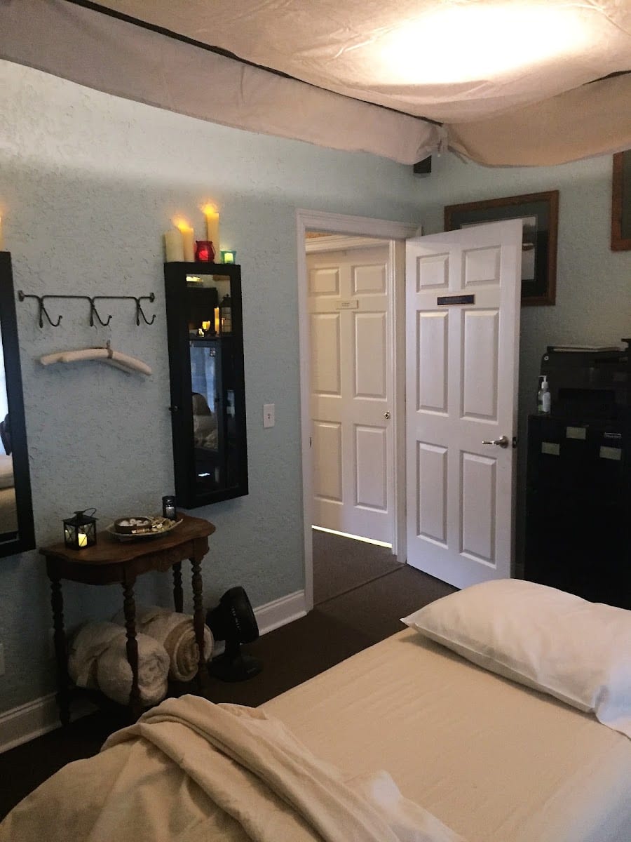 Rusty Lord RMT Medical and Sports Massage Therapy, photo 3