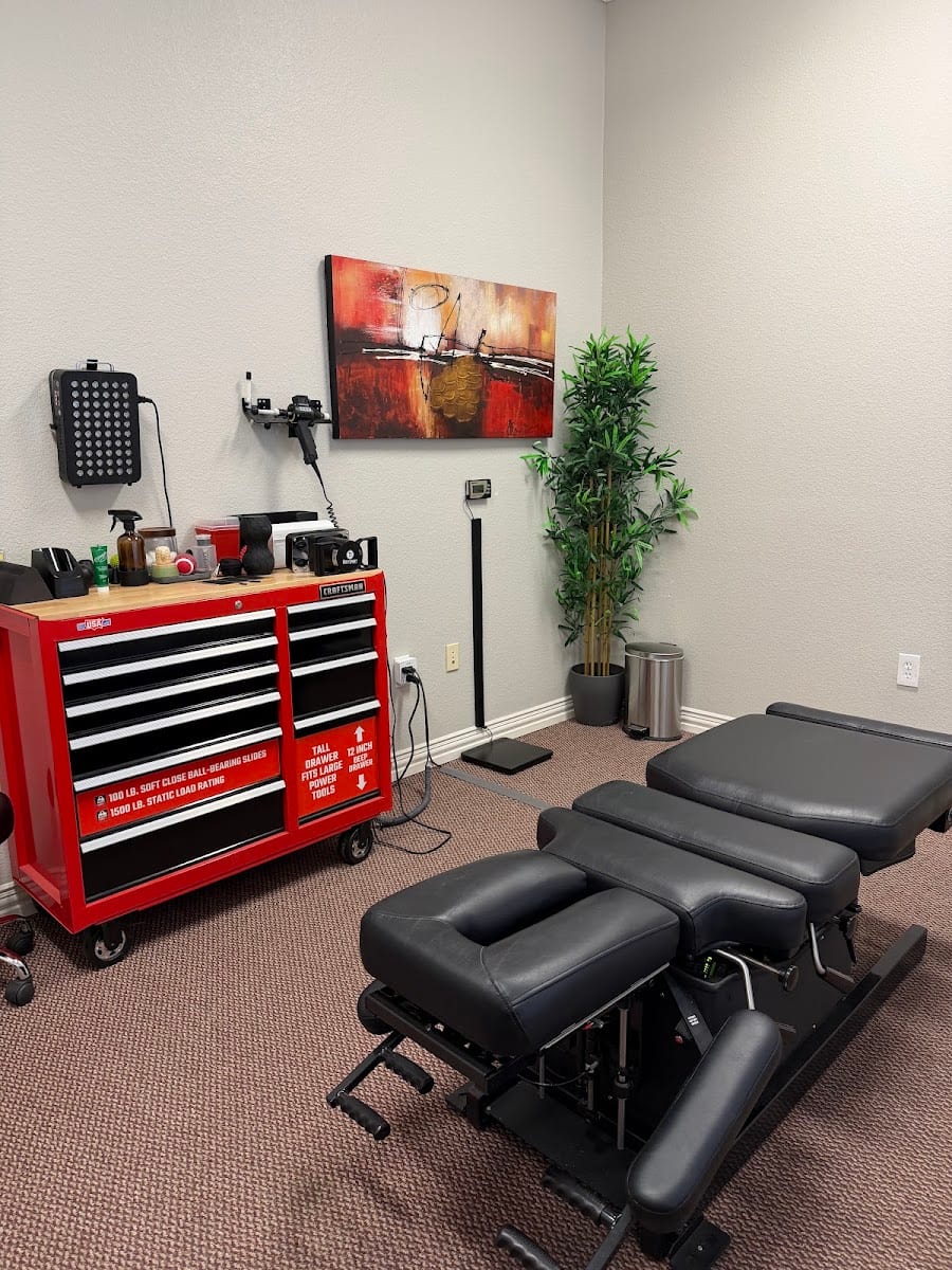 Conrad Spine and Sport, photo 2