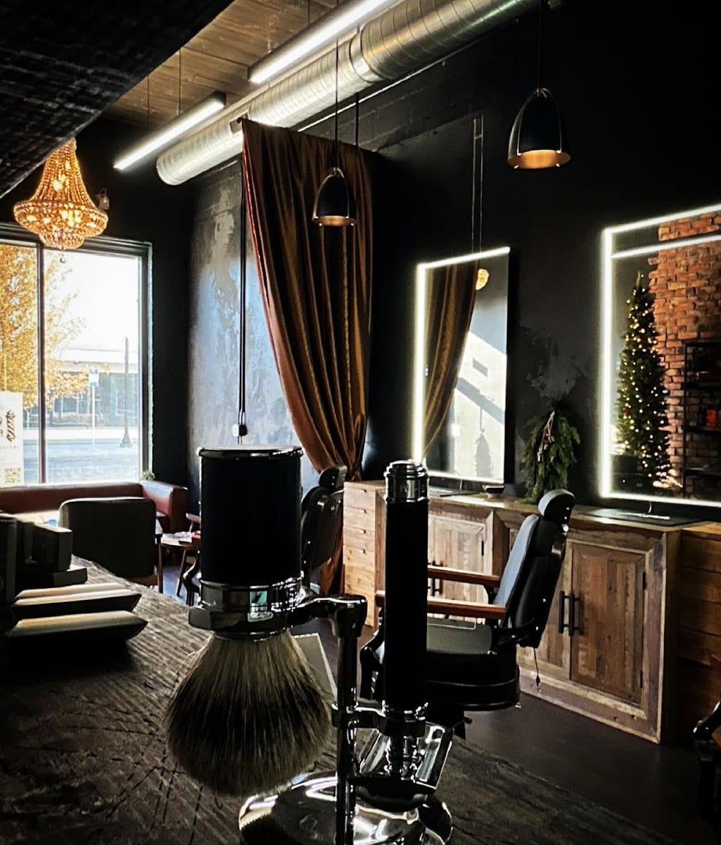 ROGUE FERRUM ARTISAN BARBER CO.