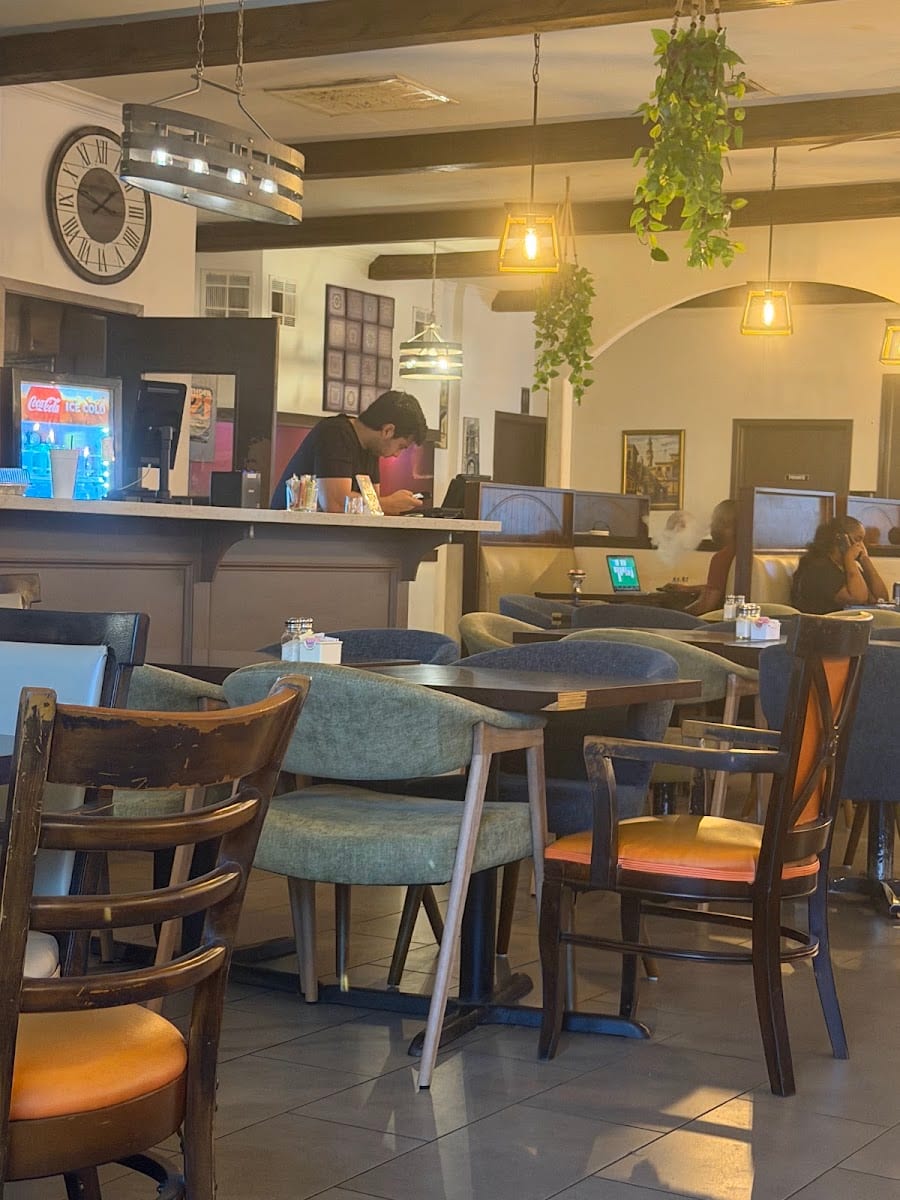 Cafe Layal