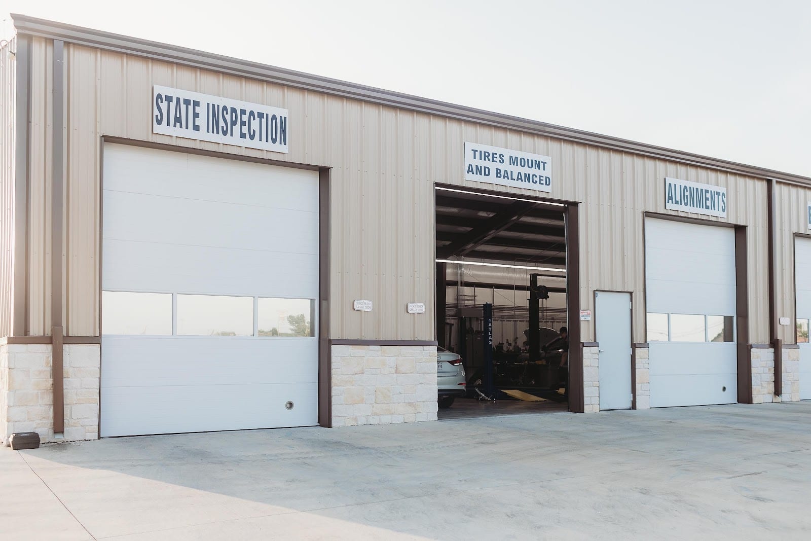 Barebones Auto Repair, photo 3
