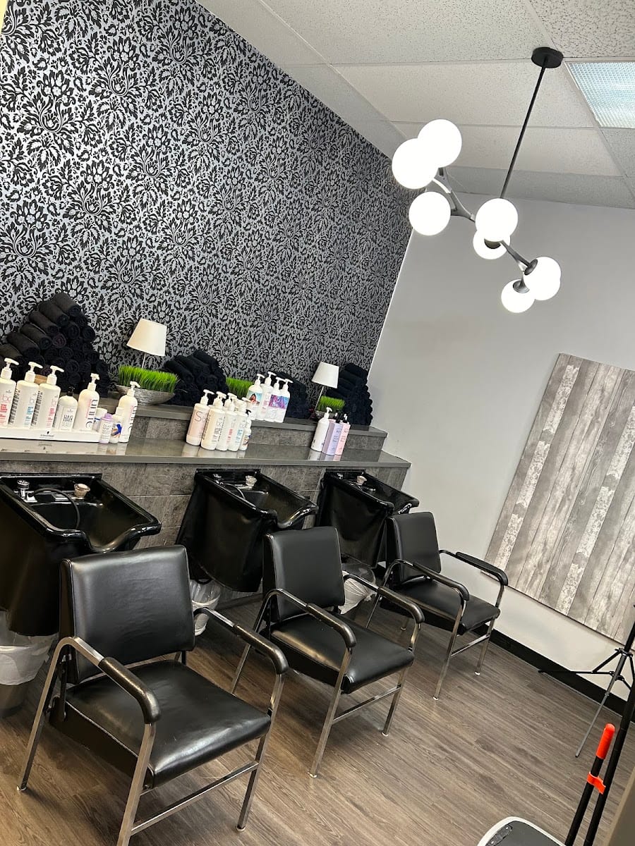 Platinum Hair Studio