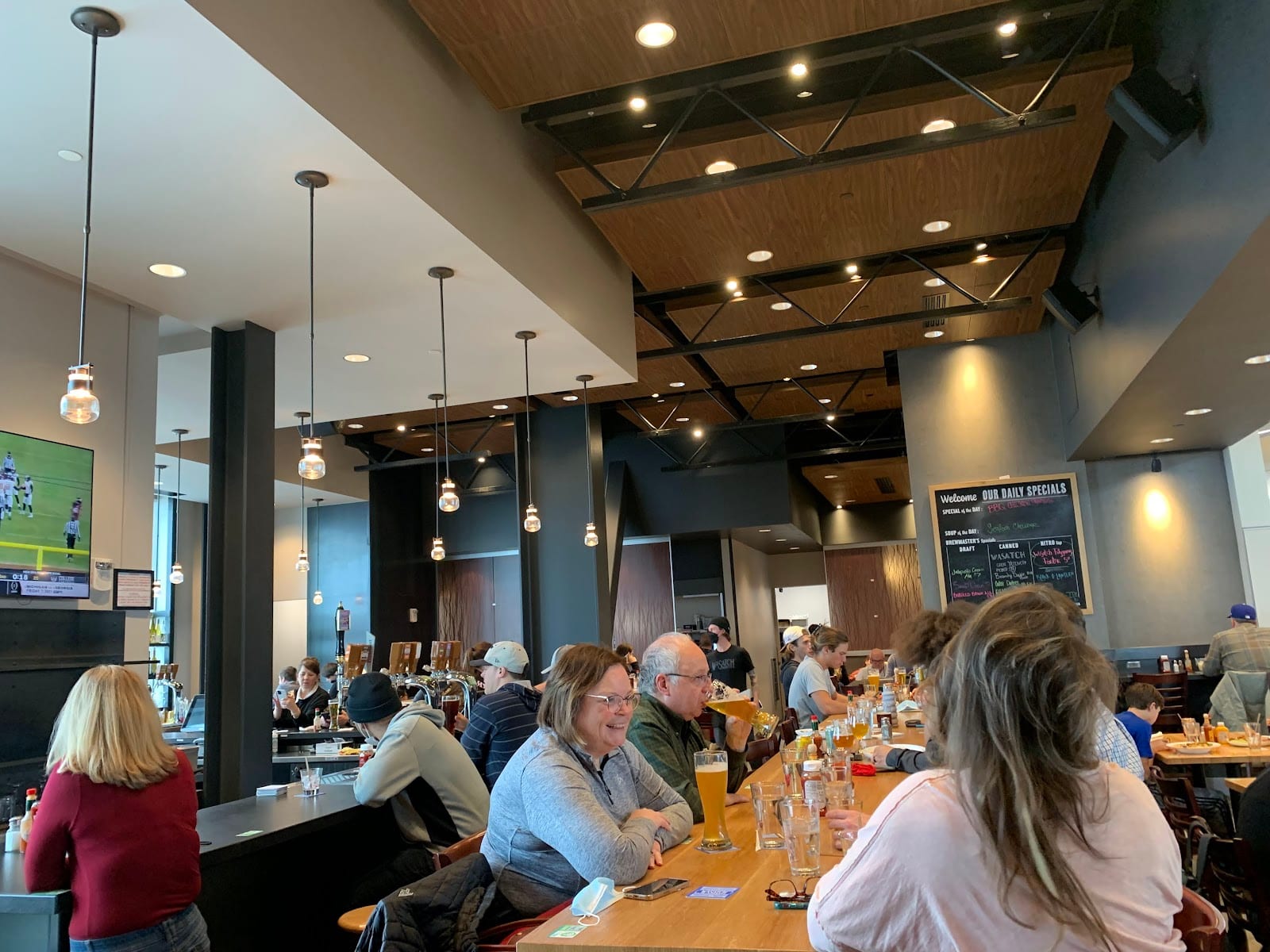Squatters Brew Pub Airport Concourse B