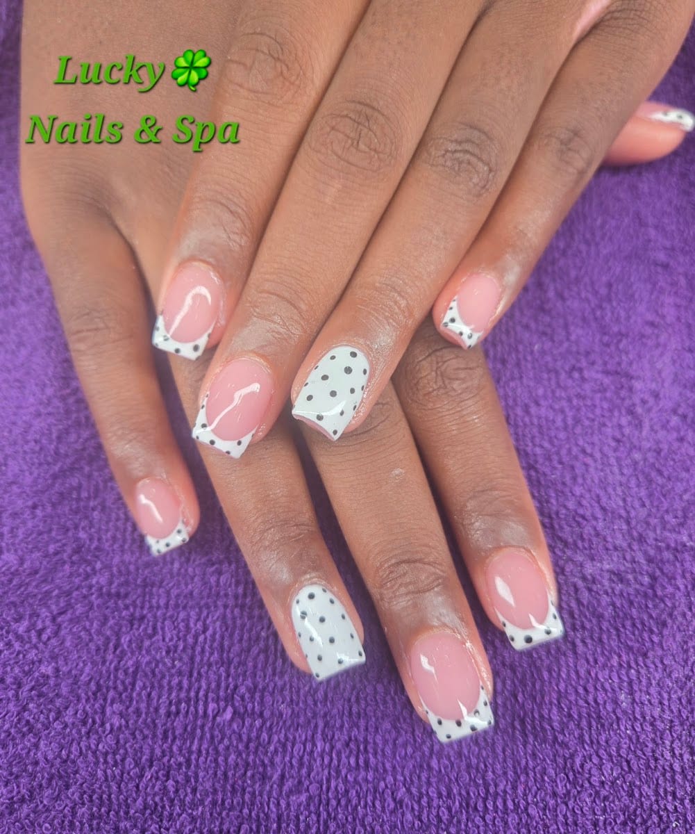Lucky Nails & Spa