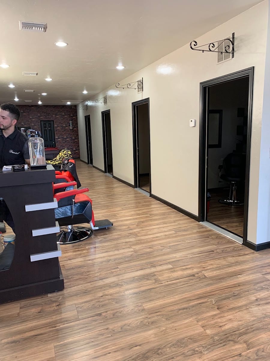 Clippers Barbershop, photo 3