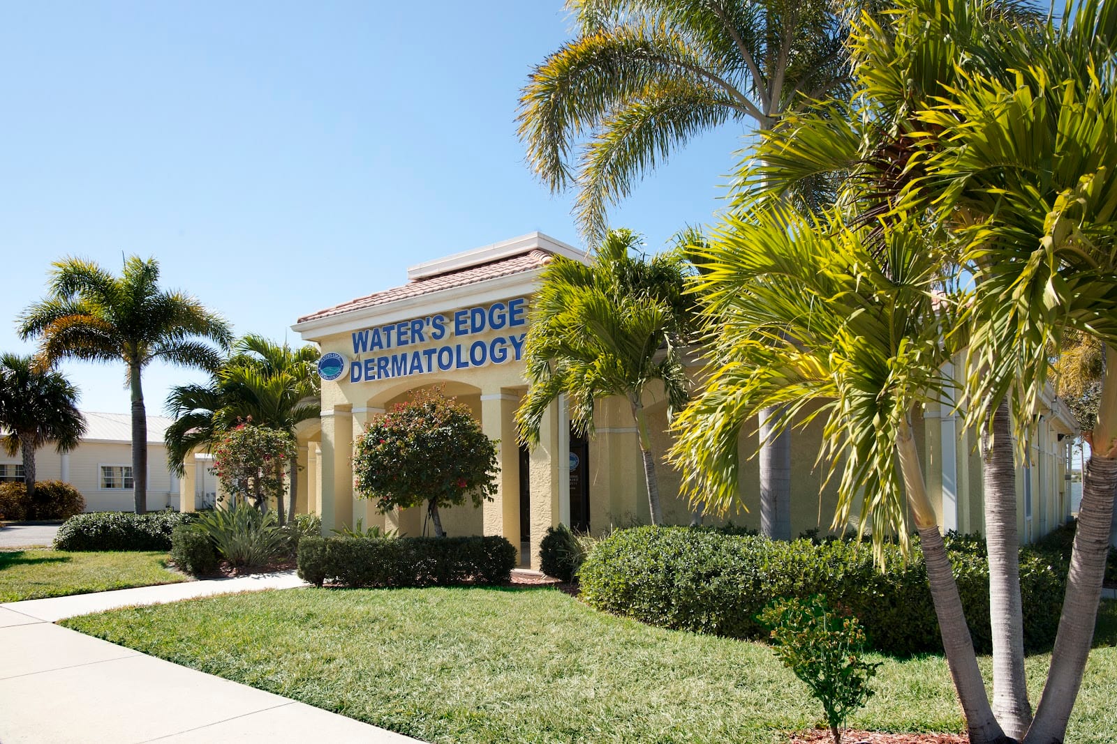Sydney VanHoose, APRN, photo 2
