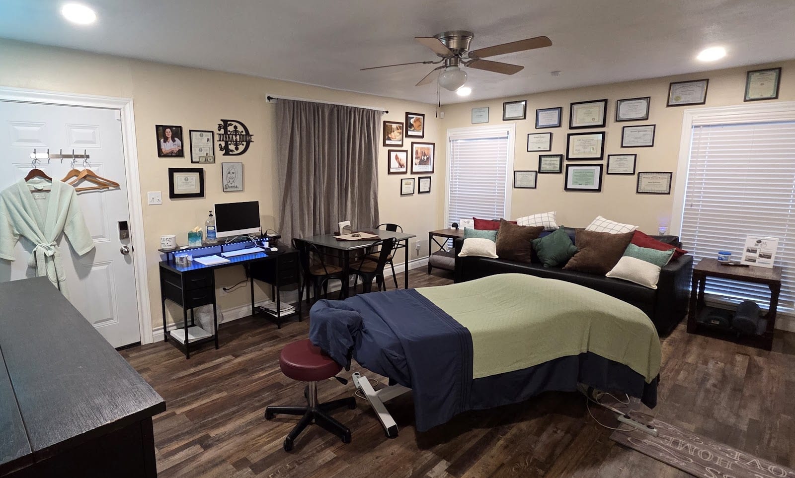 Rub Me The Right Way Medical Massage Clinic
