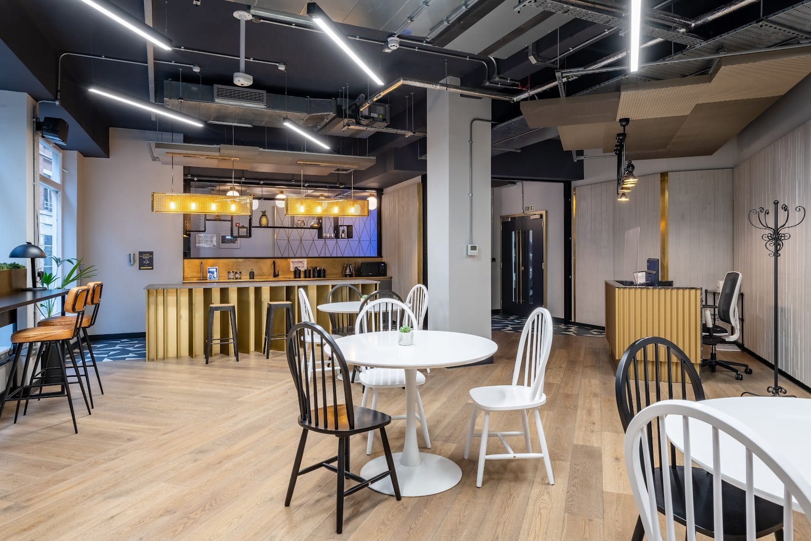 The Boutique Workplace Company - 71-73 Carter Lane, photo 3