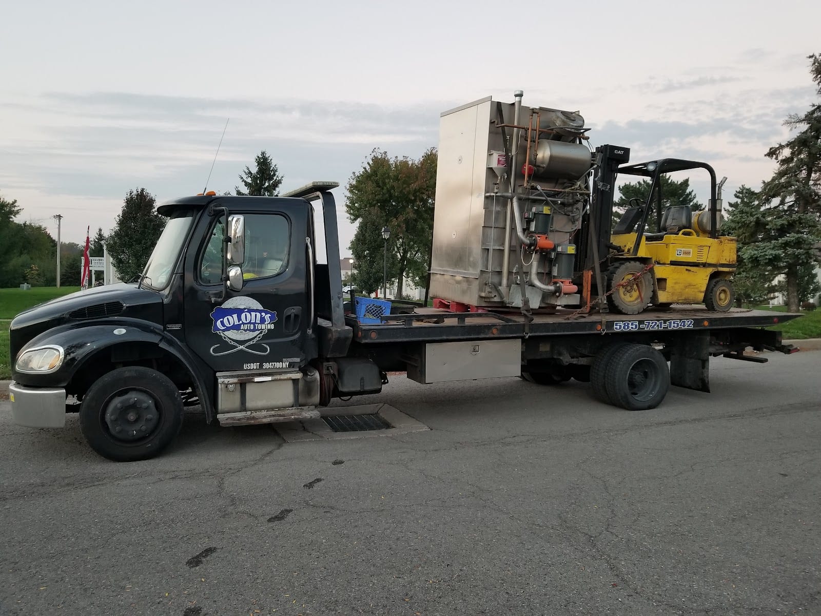Colon's Auto Towing