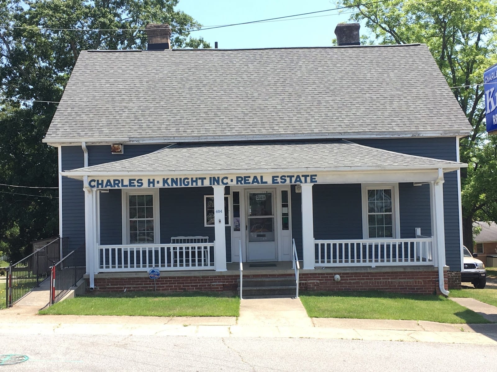 Charles H Knight Real Estate, photo 2