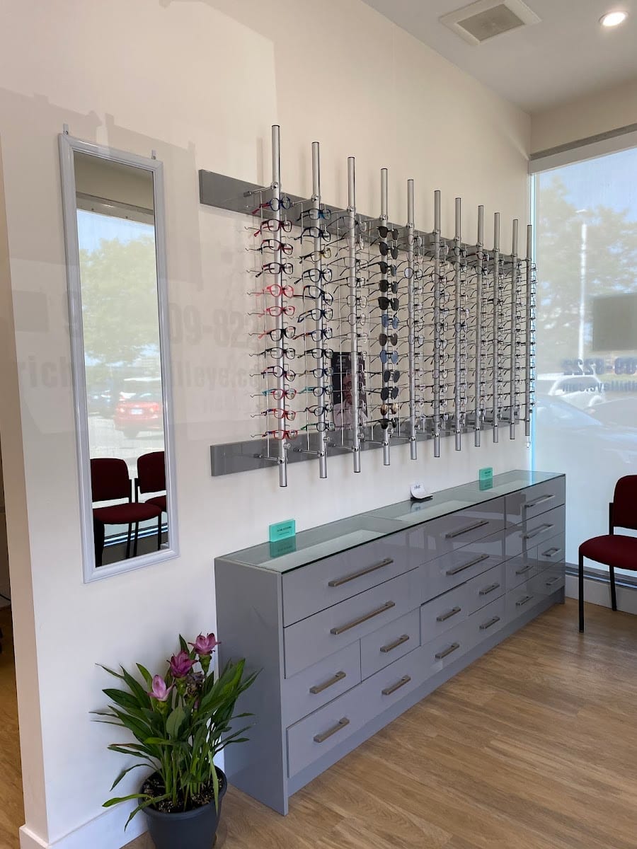 Richmond Hill Eye Clinic, photo 3