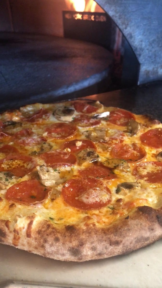 Firehouse Pizza Wood Fired, photo 3