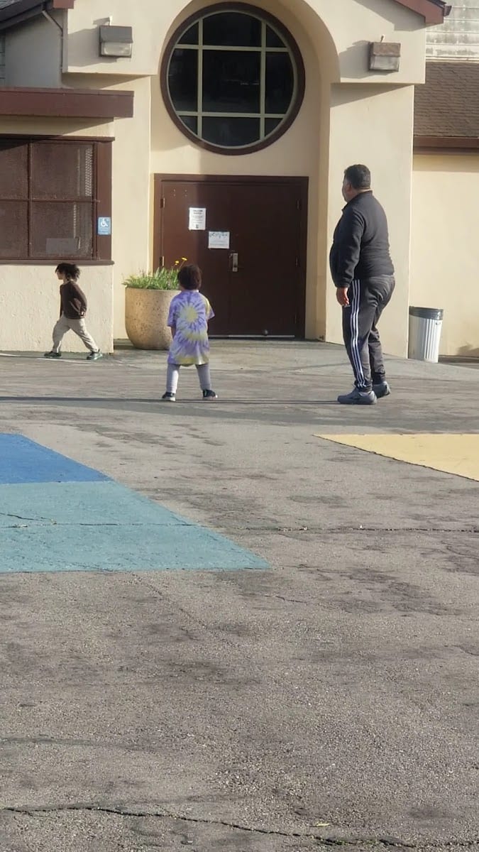 Bernal Rec Center Basketball Courts, photo 3