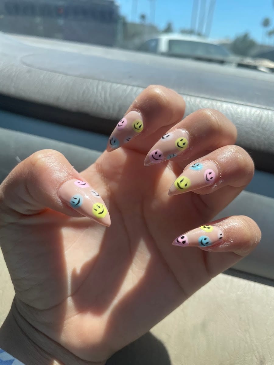 TopLine Nails