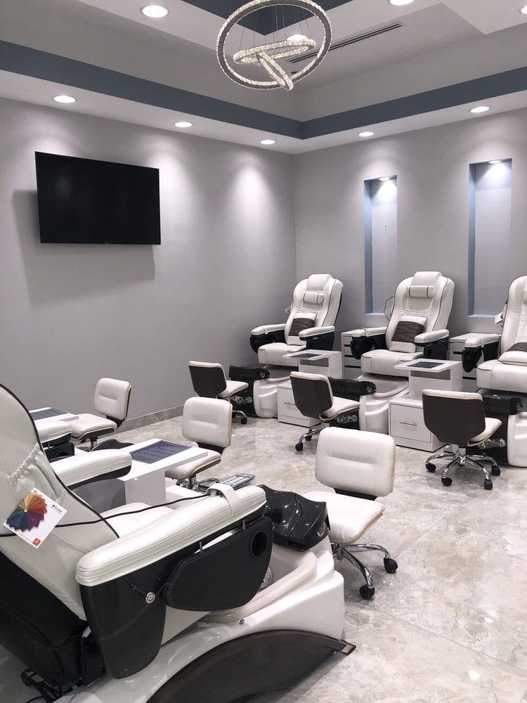 Grand Nails