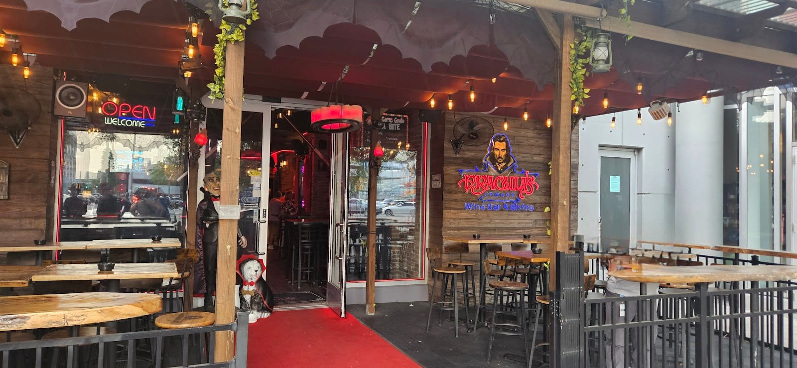 Dracula's Legacy Wine Bar & Bistro Tampa, photo 2