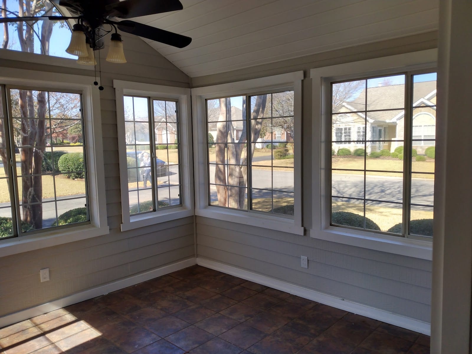 Guyse Restoration & Construction
