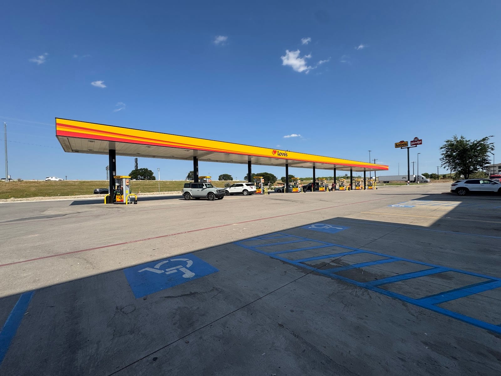 Love's Travel Stop, photo 4