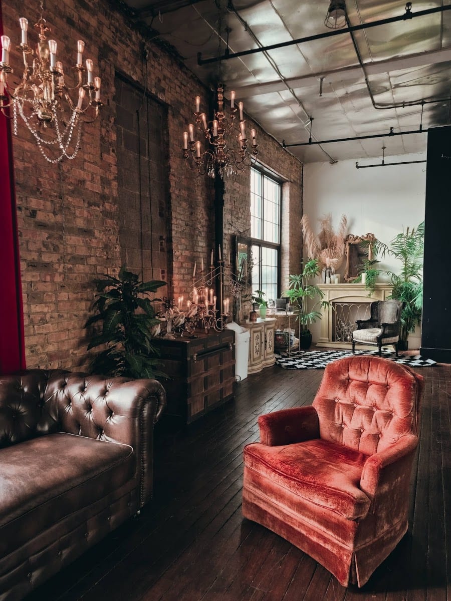 East Ende Eclectic E3 Studios