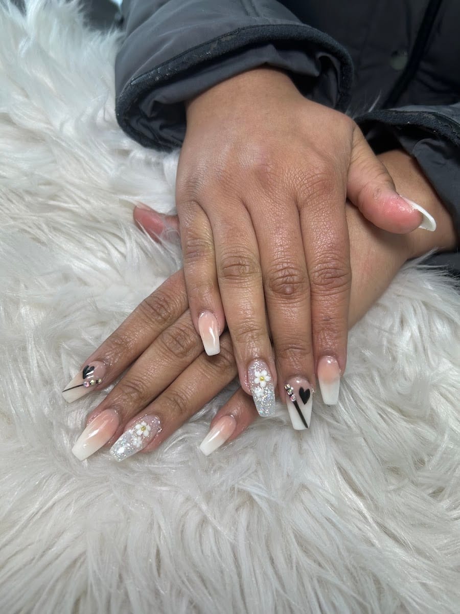 CH Nails