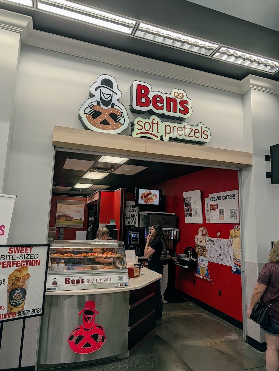 Ben's Soft Pretzels, photo 3